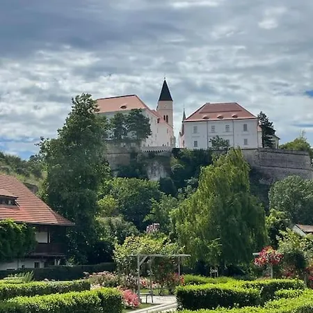 アパート Morris Vacka ヴェスプレーム